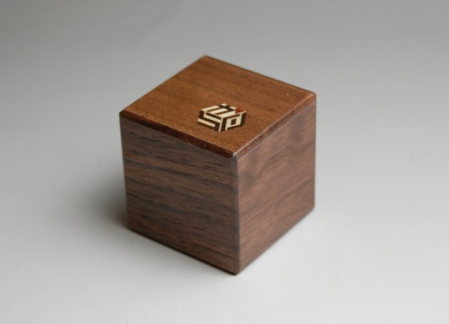 KARAKURI SMALL CUBE BOX #1