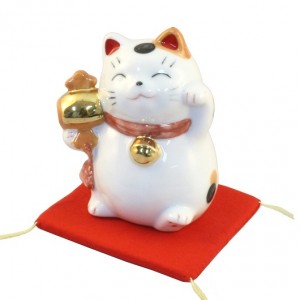 Maneki Neko White Lucky Cat with Mallet